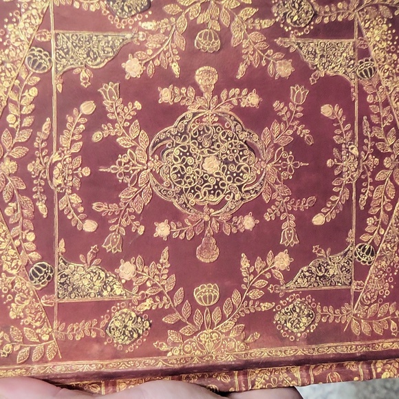 Peter Pauper gilded hardcover journal - Picture 2 of 7